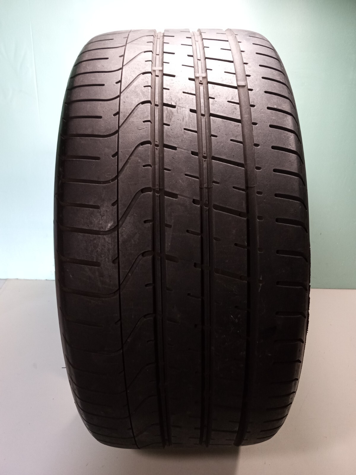 FERRARI Portofino Wheel_Tire_10 X 20 "_336551_Silver_GENUINE_Factory
