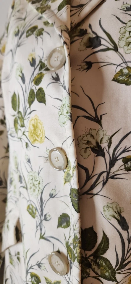 Ann Taylor Green, Ivory And Pale Yellow Floral Lined Trench Coat Sz. Large - Image 2 of 4