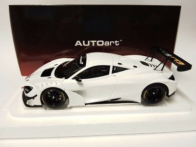 AUTOart Mclaren 720S GT3 Glanz White 2017 1/18 81940