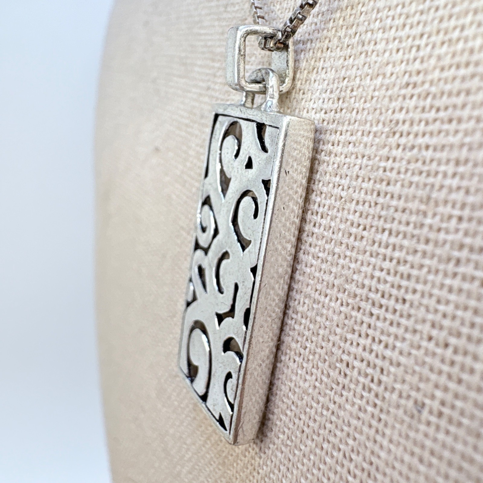 Sterling Silver 925 Scroll Design Rectangle Penda… - image 3