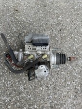 2010-2015 Toyota Prius Abs Anti Lock Brake Booster Pump Actuator 47270-47030