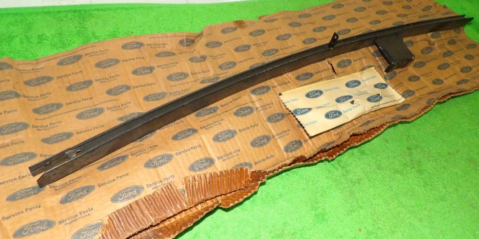 1980-1985 F100 F150 F250 F350 Bronco Nuevo de Lote Antiguo Puerta Delantera Ventana Ventilación Barra División Foto 2 de 4