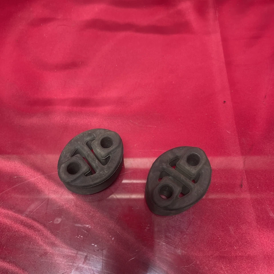 ☑️ PERCHAS DE ESCAPE LEXUS SC300 SC400 1992 - 1999 17565-46010 Foto 2 de 4