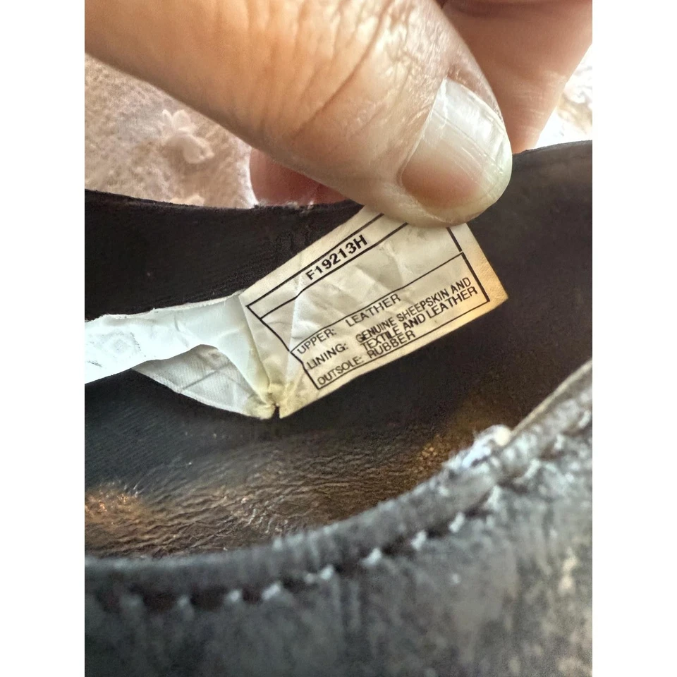 UGG Bernett Women's Kiltie Oxford 7 Black Leather Lace Up Kiltie Casual Shoes - Image 2 of 4