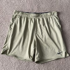 Men  s Nike Dri Fit Shorts Size L Tan Unlined