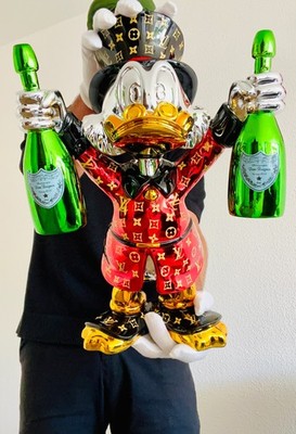 Scrooge McDuck SCULPTURE POPART POP ART LUXURY champagne statue Vuitton Unique