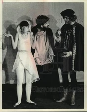 Press Photo San Antonio Fine Arts Center Actors Perform Play "Henry VIII"