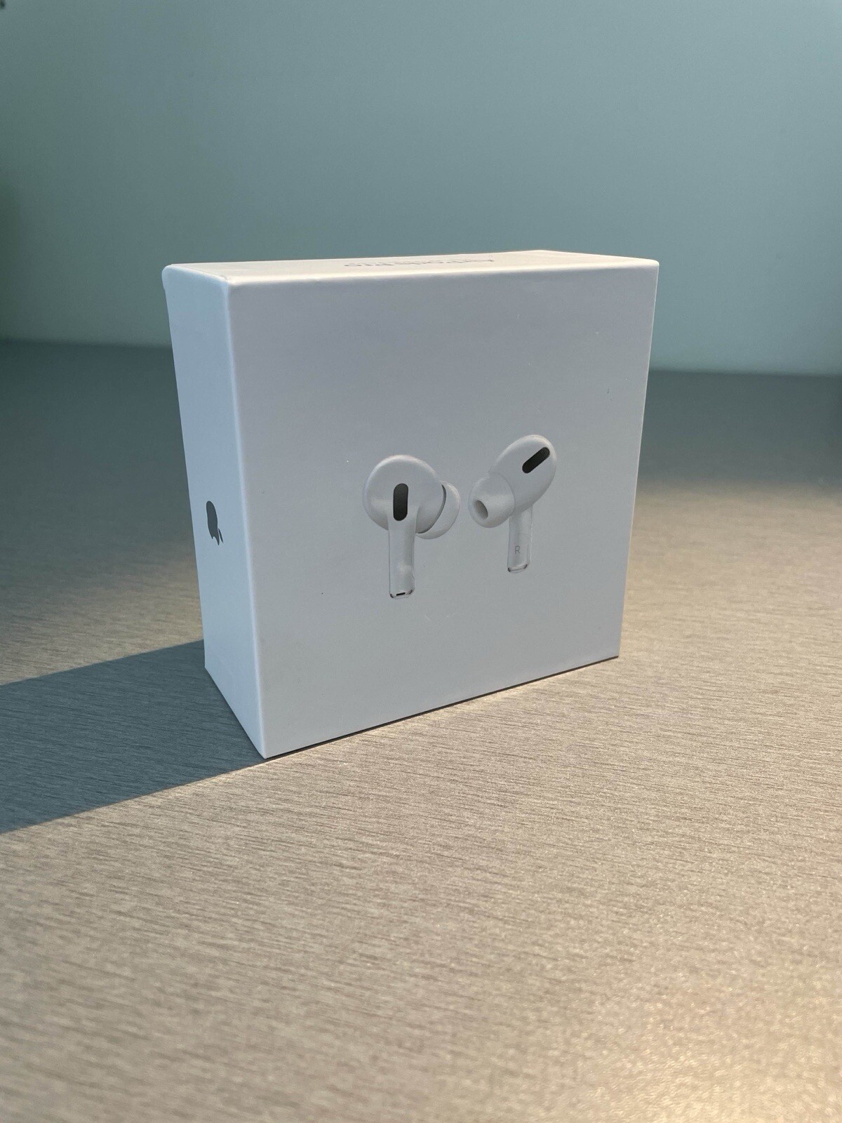 AirPods Pro with Wireless Charging Case - Effortless Power-image