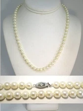Akoya Pearl Necklace w 14K Gold Clasp 28.7 grams 19 5/8” 6 mm pearls