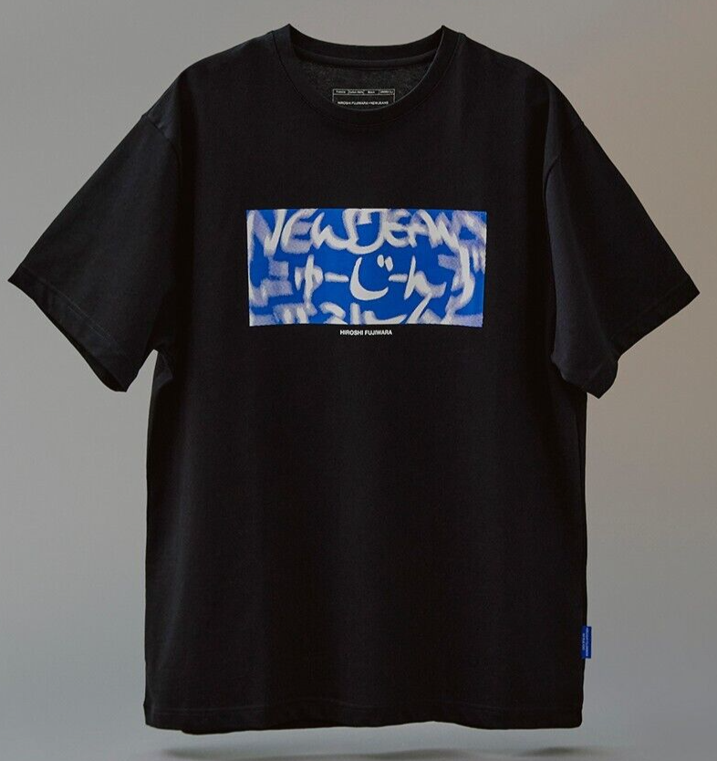 NewJeans X Hiroshi Fujiwara COLLER T-Shirt Ver.5 (WHITE |T NewJeans X Hiroshi Fujiwara COLLER T-Shirt Ver.5 (WHITE |T