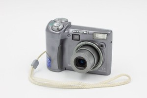 OLYMPUS SP-320 デジタルカメラ Amazon.com : OM SYSTEM OLYMPUS SP-320 7.1MP Digital Camera