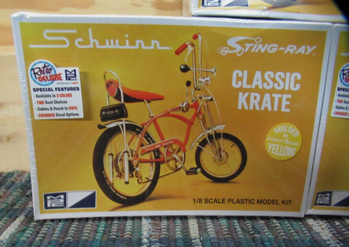 MPC SCHWINN STINGRAYS LARGER 1/8 SCALE MODEL KITS ALL 3 COLORS FACTORY SEALED - Picture 4 of 17