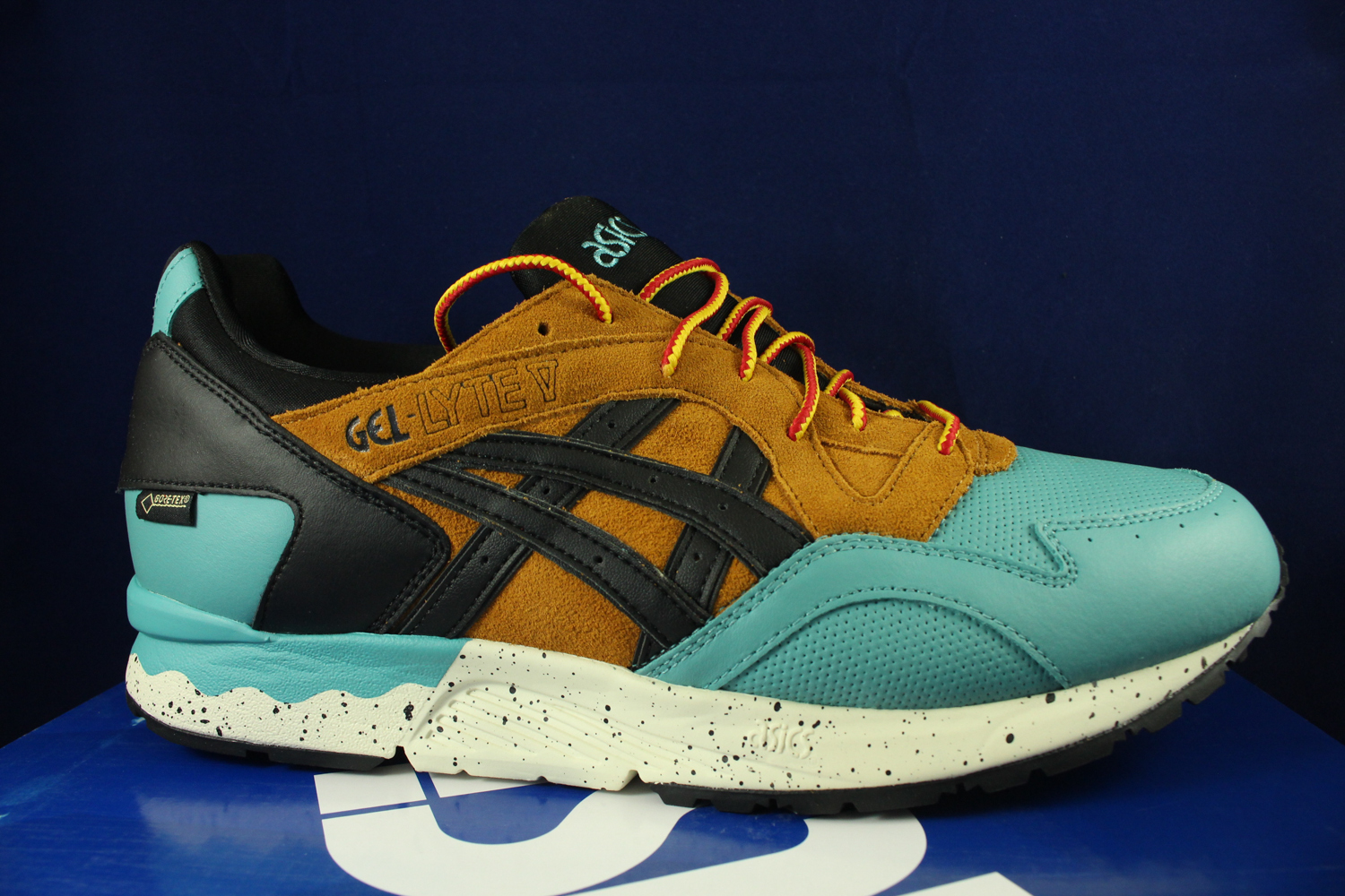 ASICS GEL LYTE V KING FISHER BLACK TAN GORETEX PACK HL6E2 4890 SZ 8 ASICS GEL LYTE V KING FISHER BLACK TAN GORETEX PACK HL6E2 4890 SZ 8