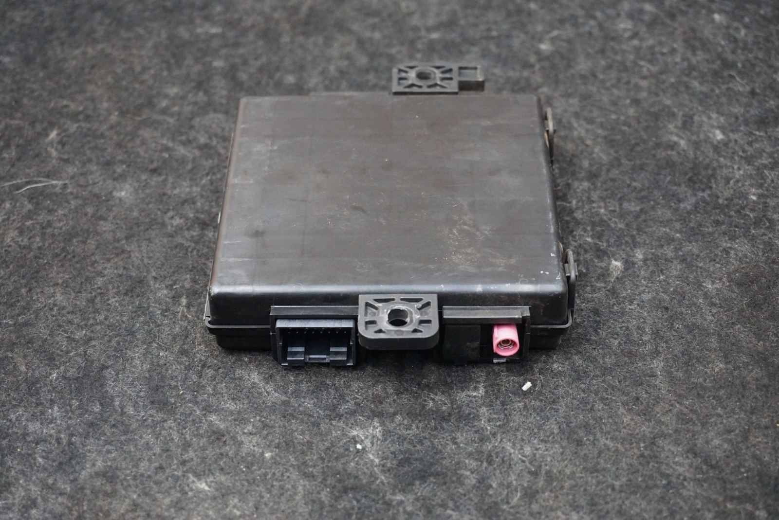 Passive Entry Antenna Control Module 670102550 Maserati Quattroporte S M156 17+