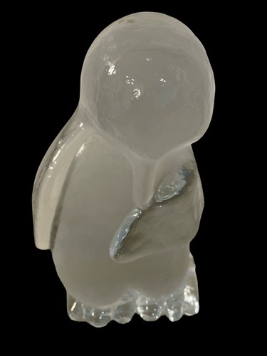 Vtg Viking Art Glass Frosted Shy Penguin Paperweight Sculpture Figurine 1950’s - Picture 9 of 9