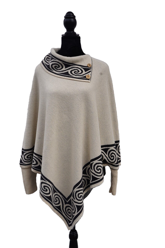 "Alpaca wool poncho, soft, warm, with sleeves, lightweight, hypoallergenic." - Picture 2 of 7