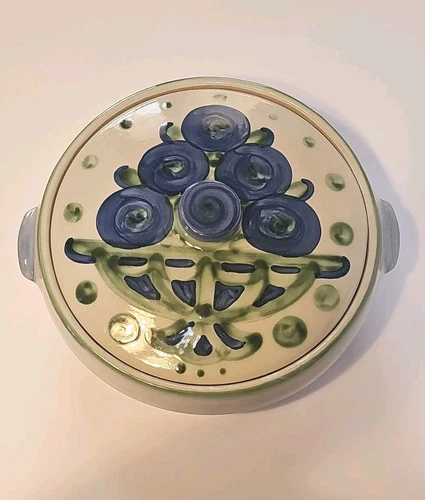 3 qt. M.A. MA Hadley Pottery Bouquet Shallow 12" Round Casserole Blueberry