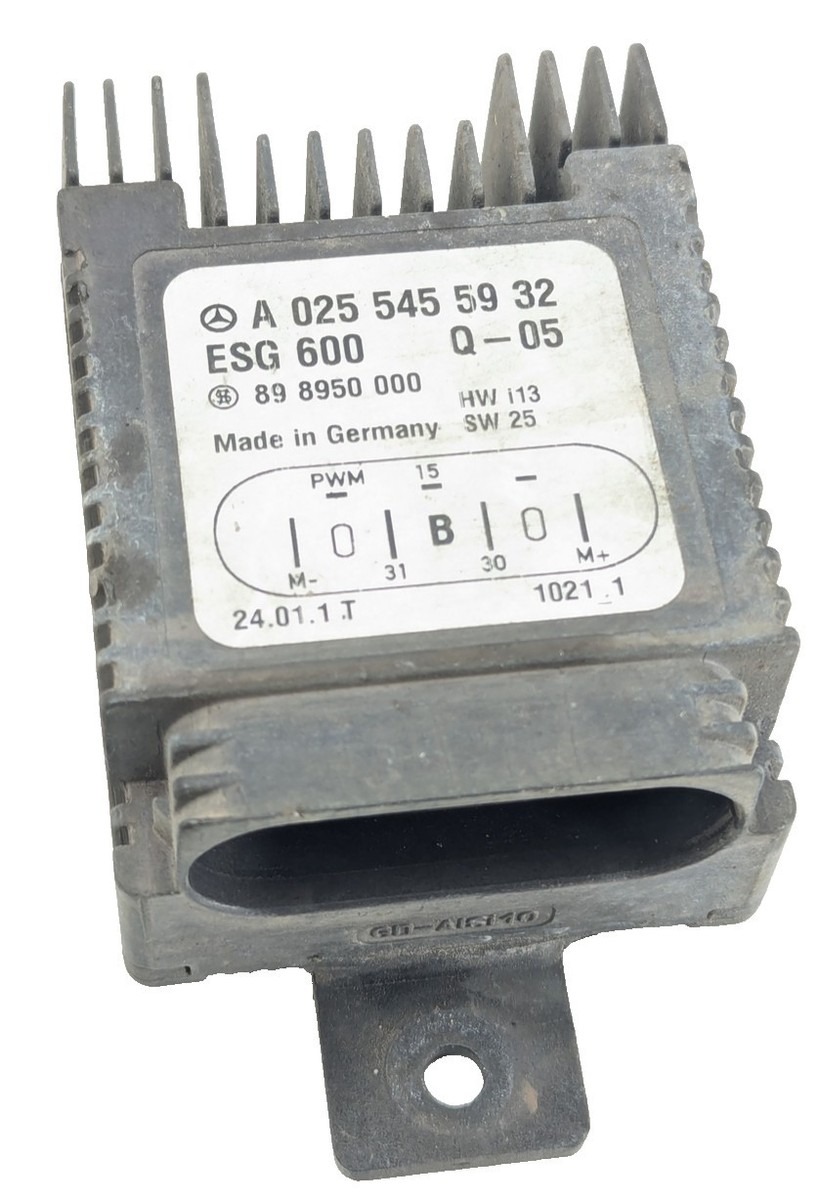 01 - 04 MERCEDES CLK320 COOLING FAN RELAY CONTROL MODULE