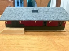 Life-Like HO Scale Station Building Train Layout  Assembled