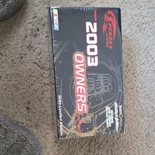 Team Caliber Ryan Newman Penske 2003 Dodge 1:24 Diecast Owners LE RN30212MB