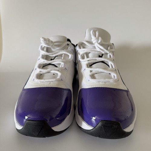 Zapatos de baloncesto bajos Air Jordan 11 para hombre talla 11 CMFT "blanco púrpura" DN4180-105 - Imagen 3 de 9
