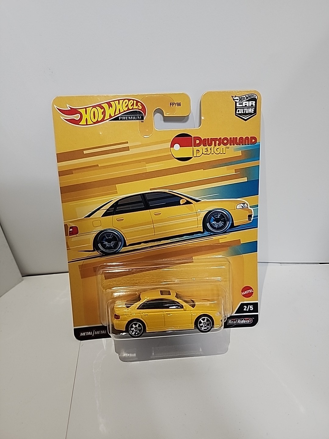 Hot Wheels Audi A4 S4 2006 1:64 HCJ95