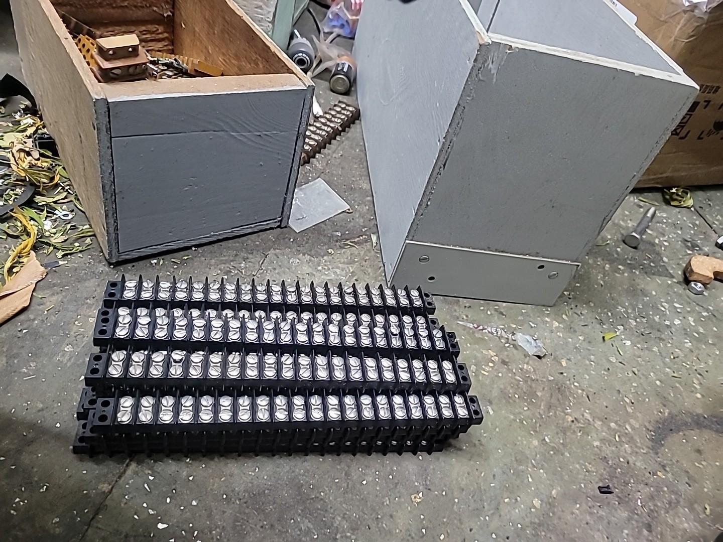 Lots Available 20-140 CINCH CONNECTOR TERMINAL BLOCKS CINCH BARRIER BLOCKS 140