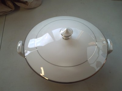 Royal Worcester Monaco Gemüse Servier Terrine mit Deckel exc 27 cm inkl. Griffe