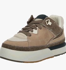 NIB UGG ALL GENDER GOLDENCUSH SUEDE PLATFORM SNEAKERS, WOMEN US 6.5/MEN 5.5 169