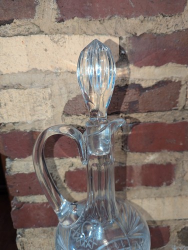 VINTAGE 18" CUT PEDESTAL GLASS CRISTAL VERITABLE DECANTER WITH HANDLE & STOPPER - Picture 4 of 12