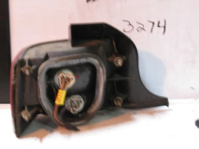 Passenger Right Tail Light Fits 90-93 LINCOLN CONTINENTAL B-3274 - Image 2 of 2