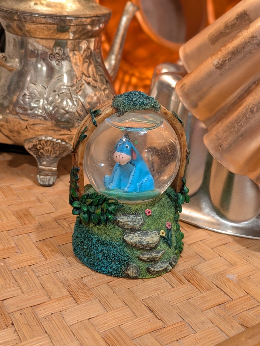 Disney Winnie the Pooh Eeyore Snow Globe Garden 3”T x 2-1/4” | eBay