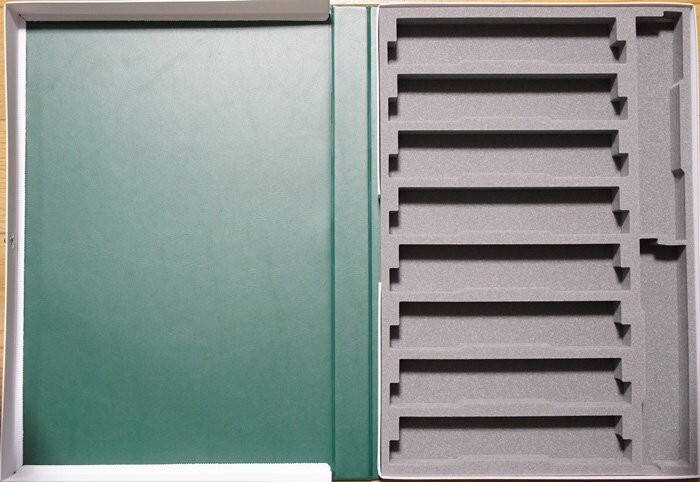 KATO 10-215 Box Container Collector 10 Slots For Trains Wagons 