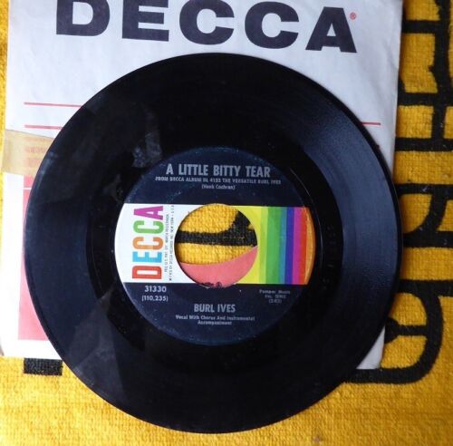 Burl Ives 45 RPM Record-A Little Bitty Tear - Picture 1 of 2