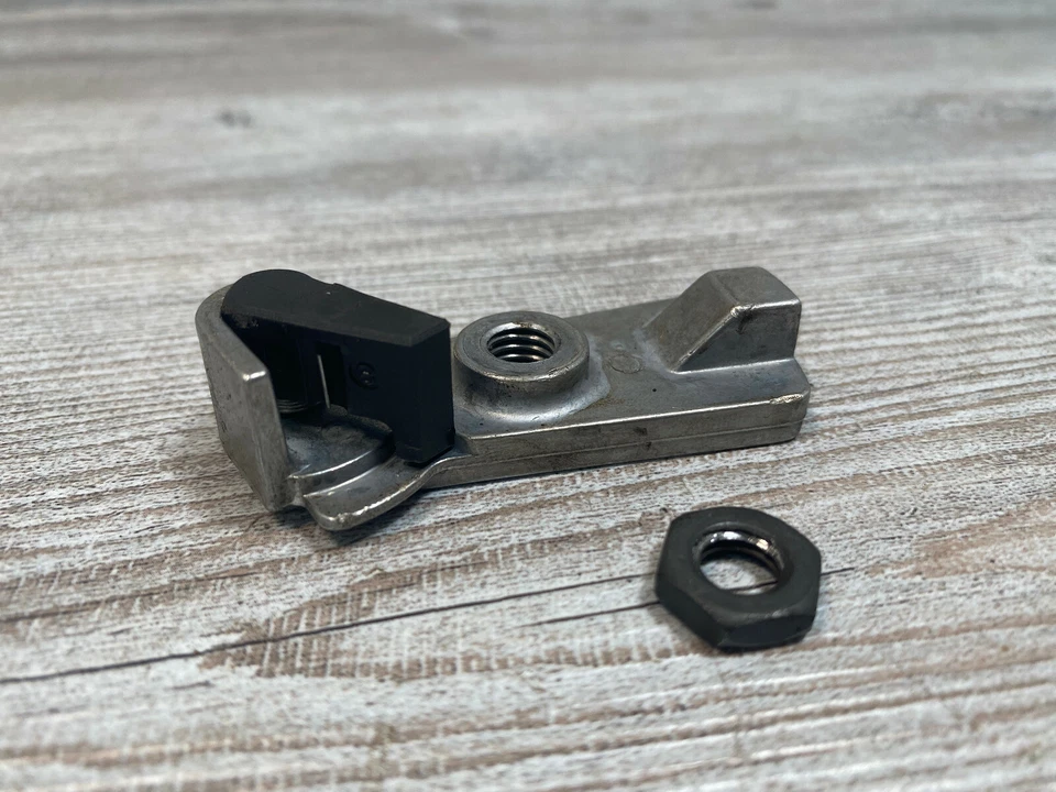 Conjunto de trinquete de pieza de recortadora Shindaiwa Yardware 220, trinquete de arranque 225037 Foto 2 de 2