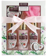 BRUBAKER Cosmetics Bath and Shower Set - Coconut and Strawberry Scent - 5 Pcs