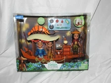 Disney Raya and The Last Dragon Petite Raya & Crew Shrimporium Gift Set Toy Boat