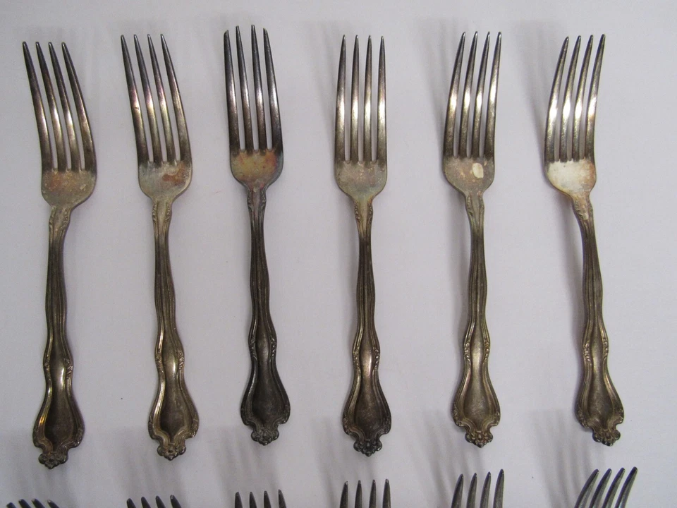 12 horquillas Faneuil (plata de plata, 1908) International Silver ~ 7 1/2" Foto 3 de 4