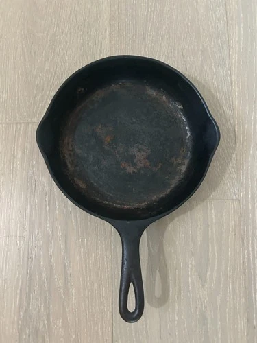 **VINTAGE** Wagner Ware Sidney O 1056 H - 9"