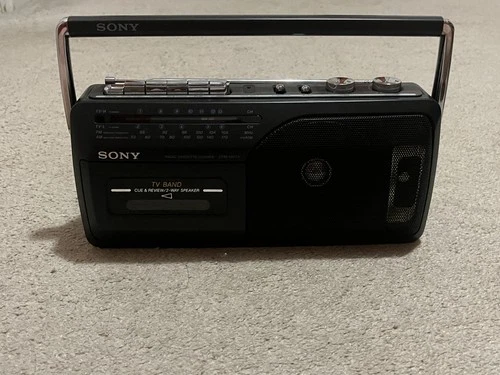 Sony CFM-145TV Vintage 1980’s AM/FM Cassette Mini Boombox Black Rare