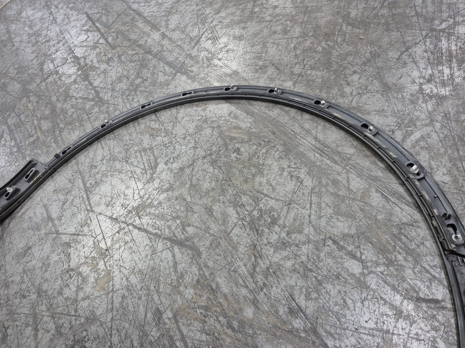 Bentley Bentayga 2017-2020 Front Left Wheel arch