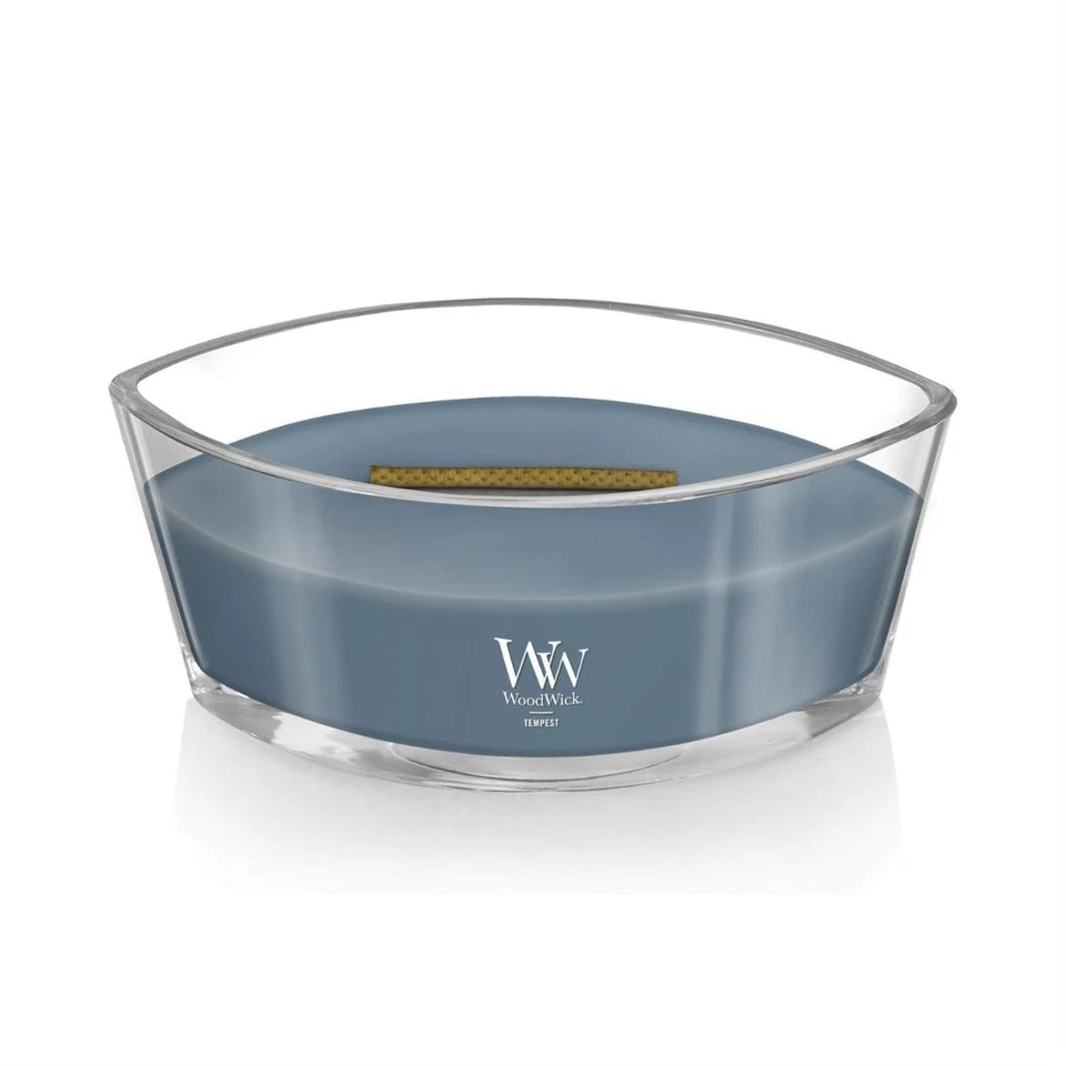 Velas Ellipse Tempest spray marinho madeira mineral lírio d'água chama Hearthwick - Imagem 2 de 4