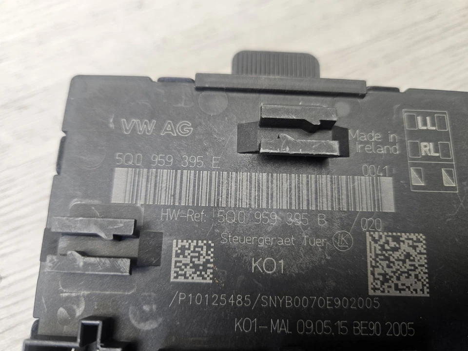 AUDI A3 QUATTRO 8V 2016-2018 puerta trasera izquierda módulo de control informático OEM Foto 3 de 3