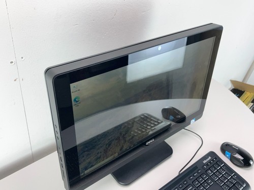 Dell Inspirion One 4GB / 1TB HD/ Touch screen/ Mouse & Keyboard/ Windows 10 Pro - Picture 4 of 22
