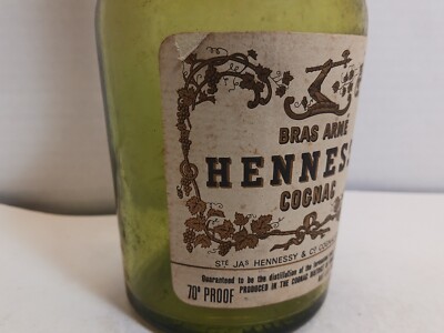 ヘネシー ブラス アーム Vintage Hennessy “Bras Armé” Cognac Bottle Green Glass France