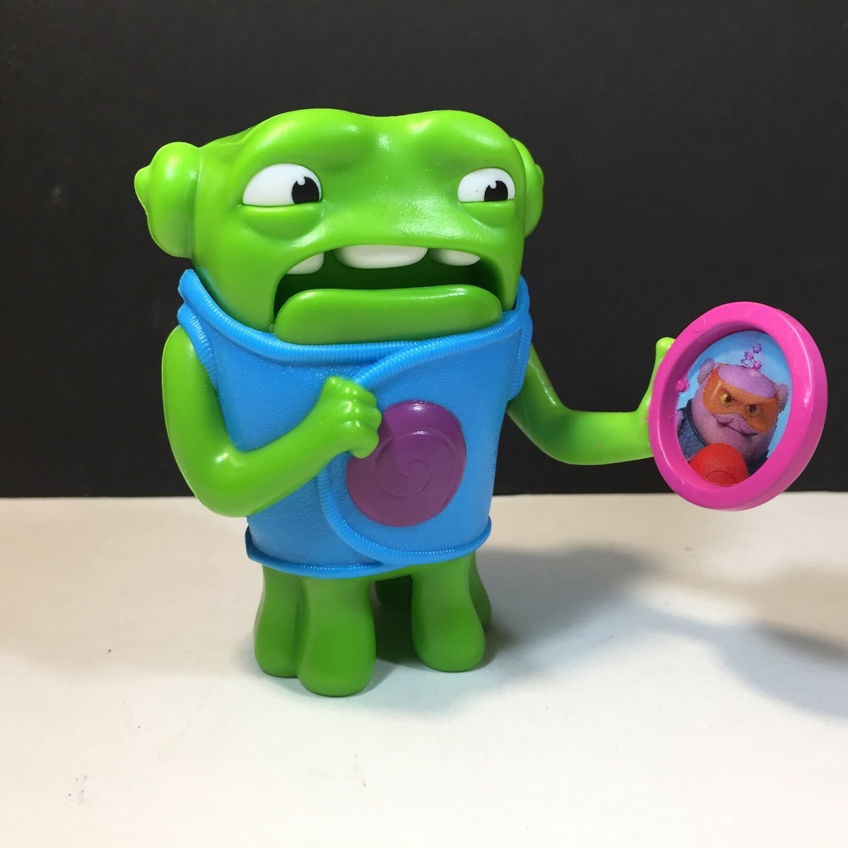 2015 Dreamworks HOME McDonald's Happy Meal Toy #5 Nervous Oh