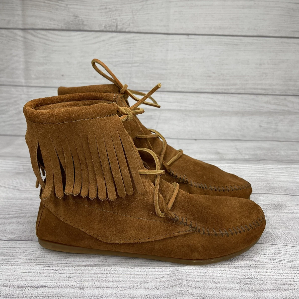 Minnetonka women's ankle boots discount