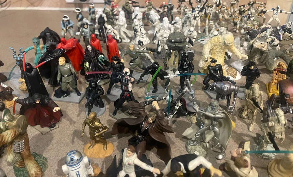 Lot of 110 Star Wars LFL Hasbro Mini Figures Battlepacks 2005-2006 Collections - Image 4 of 4