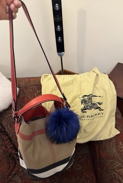Burberry Bucket Bag With Original Receipt, Dust Bag And Adjustable Pouch