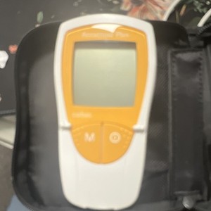 Roche Accutrend Plus Digital Glucose Monitor Meter White/Orange w/ Case